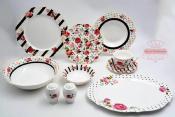 Service de table en porcelaine 28 pièces motifs fleurs